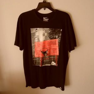 Nike short sleeve t-shirt